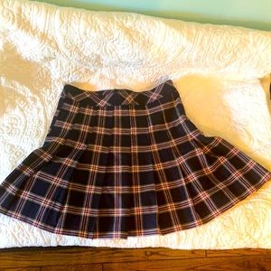 Divided size 4 schoolgirl skirt